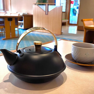 Wholesale Black Small Teapot High Quality Drink ware Metal Tea pot Made in Japan