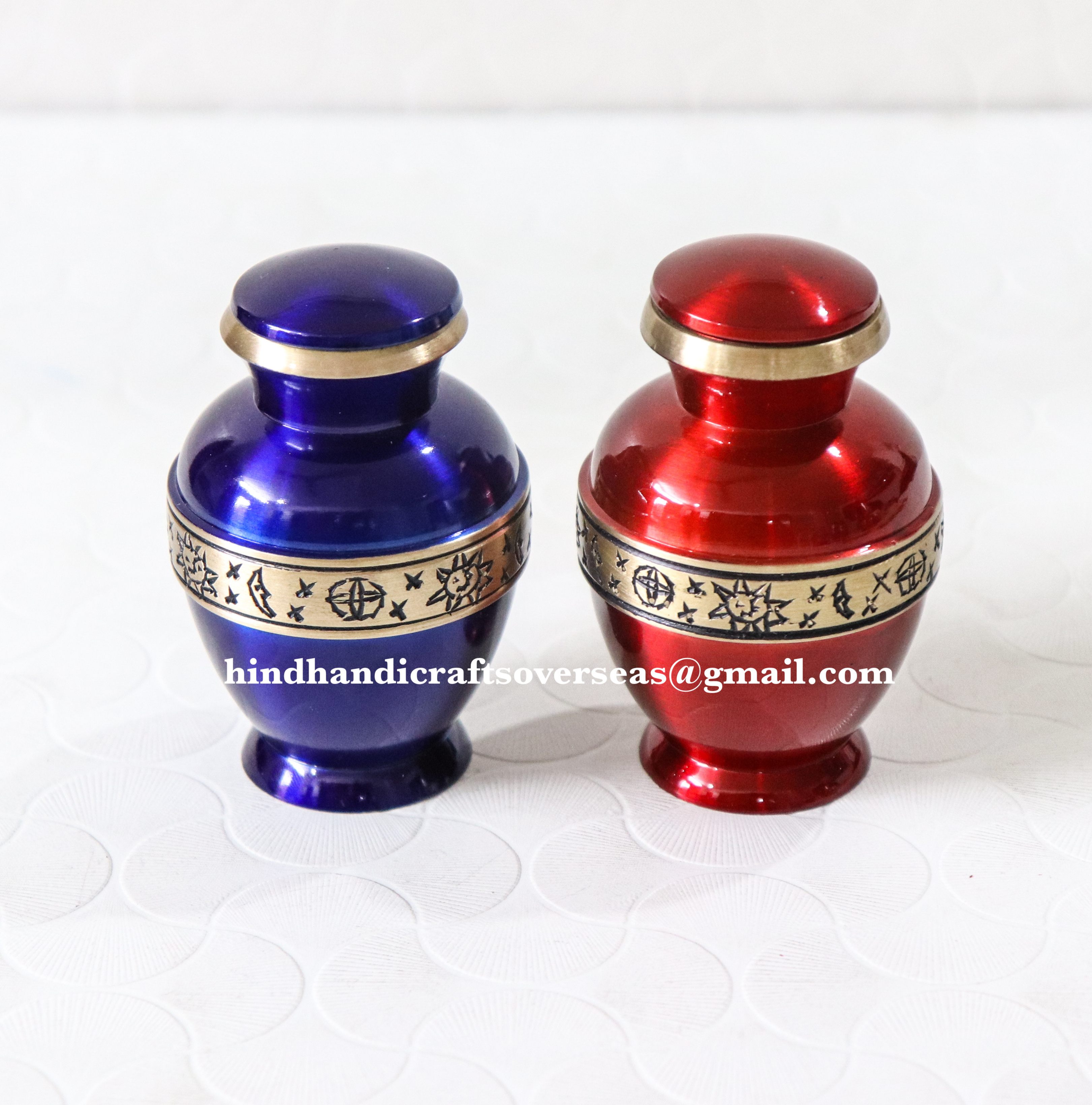 Wholesale Aluminum Small Token Cremation Urn Human Ashes Funeral Supplies For Home Decoration By India