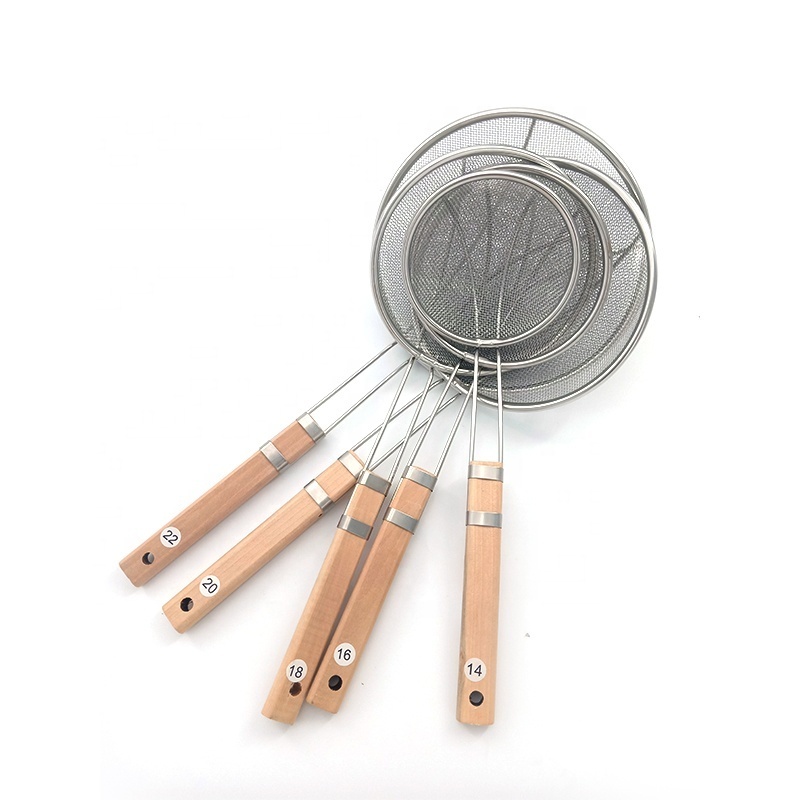 Kitchen Gadgets Stainless Steel Mesh Strainer Oil Strainer Wooden Handle Wire Skimmer