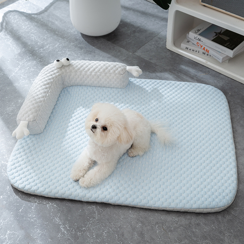 Fast Shipping Wholesale Manufacturer Handmade Soft Breathable Spring Summer Pet Sofa Luxury Detachable Cat Mat Dog Bed