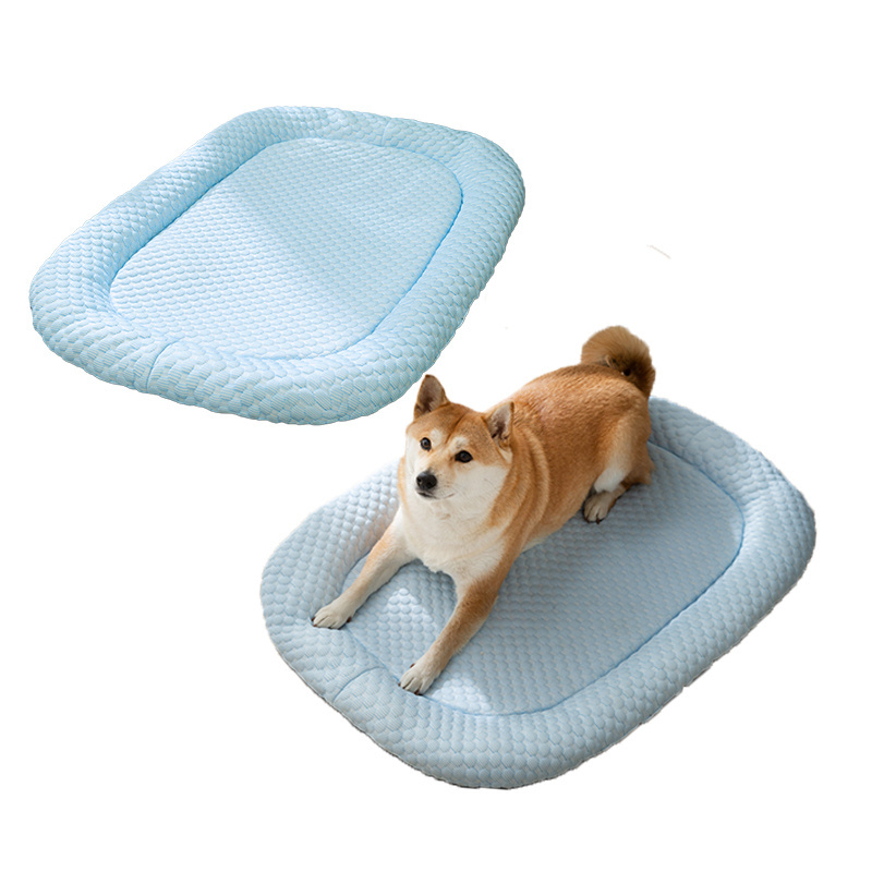 Fast Shipping Wholesale Manufacturer Spring Summer Cooling Breathable Blue Green Pet Mat Luxury Design Dog Bed