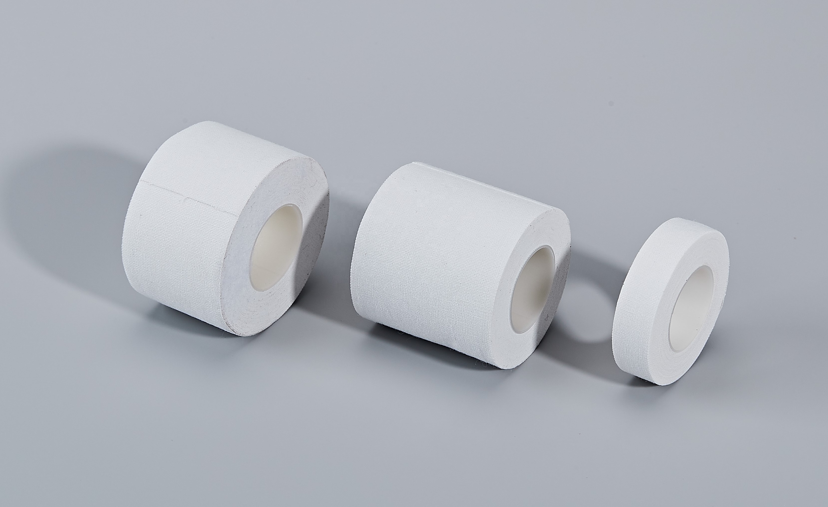 Disposable Medical Surgical Zinc Oxide Plaster Tape With Hot Melt or Zinc Oxide Glue