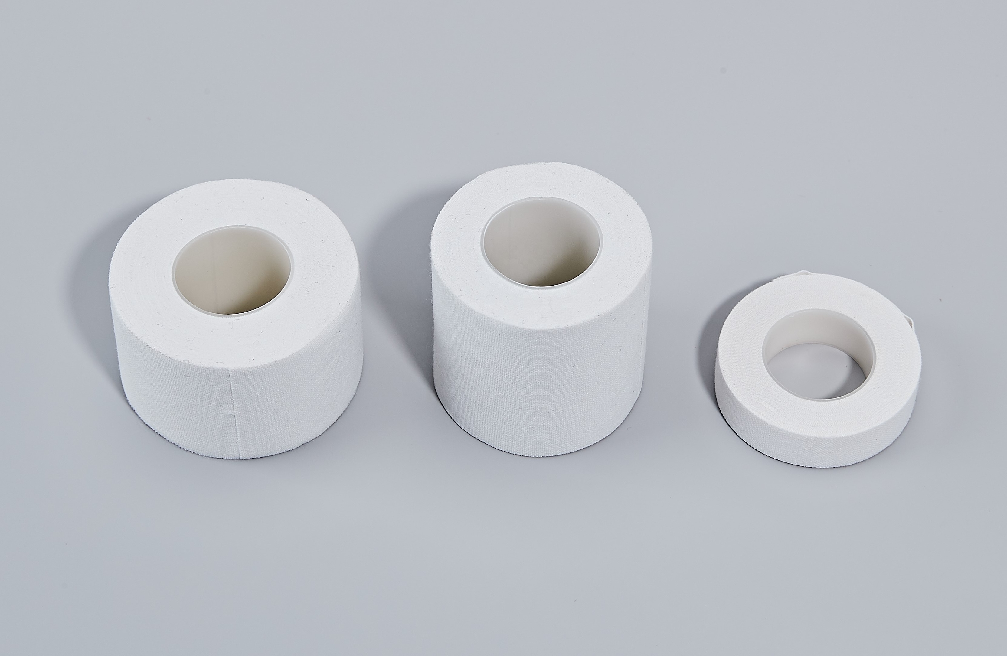 Disposable Medical Surgical Zinc Oxide Plaster Tape With Hot Melt or Zinc Oxide Glue