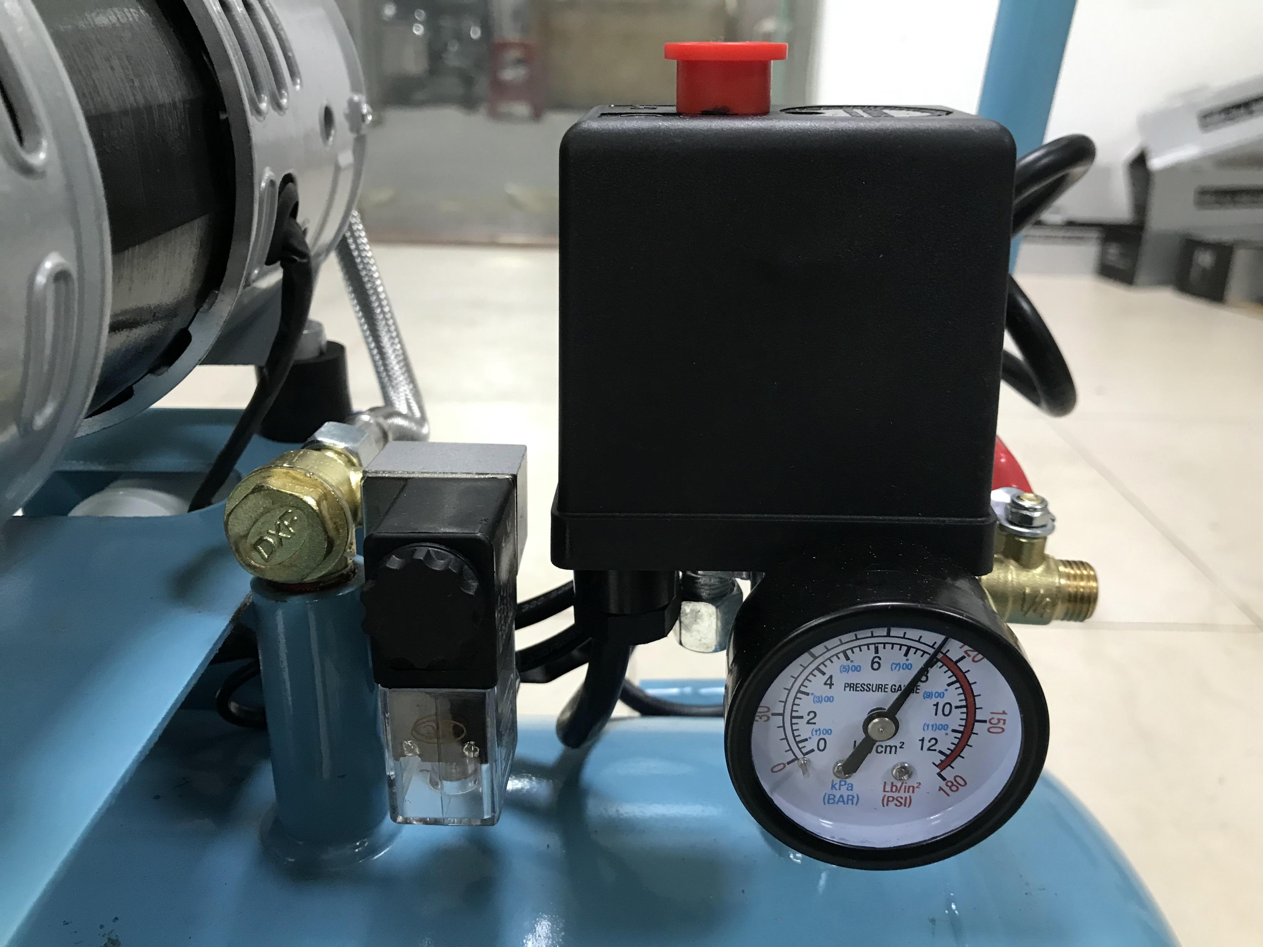 CE Certificated Piston air compressor for Car workshop/Garage/car 4S shop car furniture painting air compressor for car wash