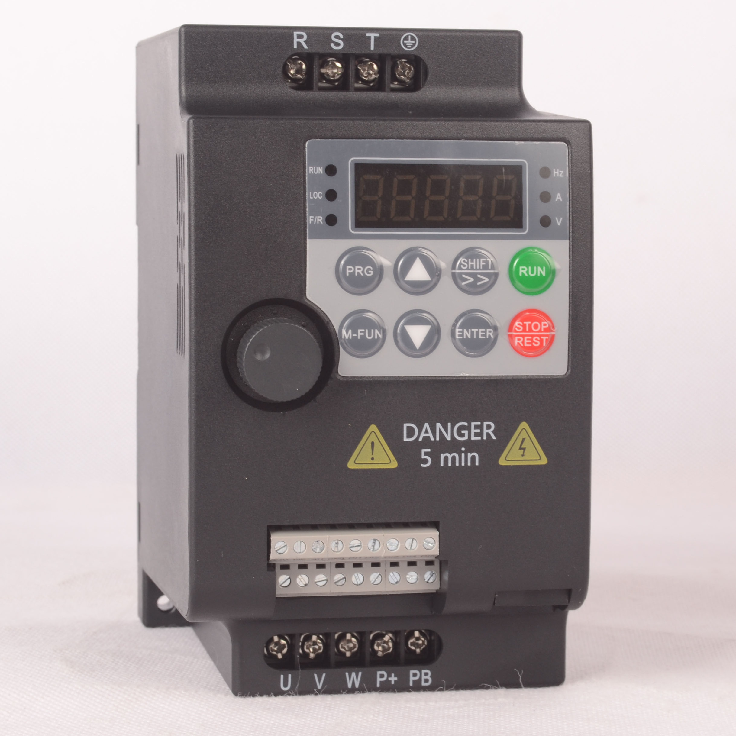 AC Drive VFD 2HP 1.5KW  single phase 220V and three phase 220V for motor speed control