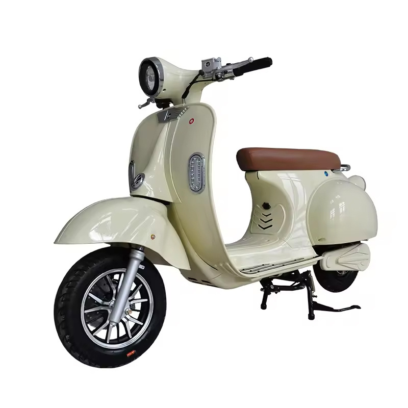 Hot Sale 1500W 72V20Ah 40Ah 60KM/H Electric Power Moped Scooter Long Range Electric Motorcycle for Adults