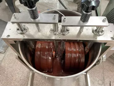 Easy Operate Conching and Refining Chocolate Stone Grinding Machine