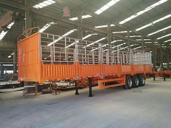 HYS Fence Truck Trailer 3 Axle 60T Stake Fence Cargo Semi Trailer Customize Semitrailer