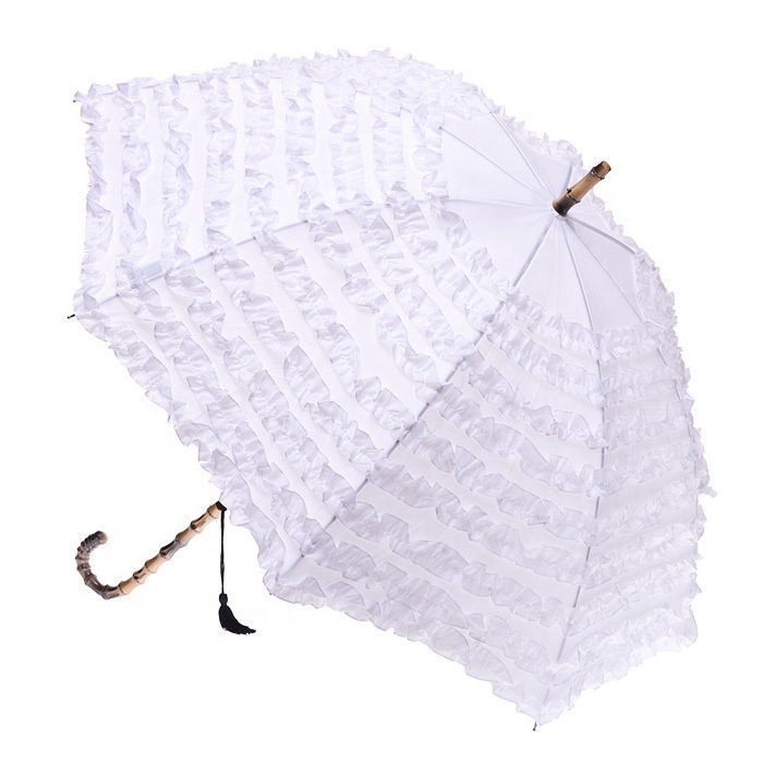 Elegant lady white wedding umbrella Parasol with frill lace, decorative umbrella for wedding decoration