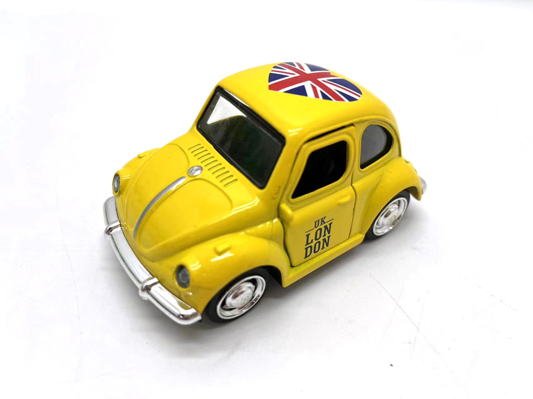 Hot selling 1:32 opening doors pull-back mini kids toys Beetle alloy diecast car with printed pattern