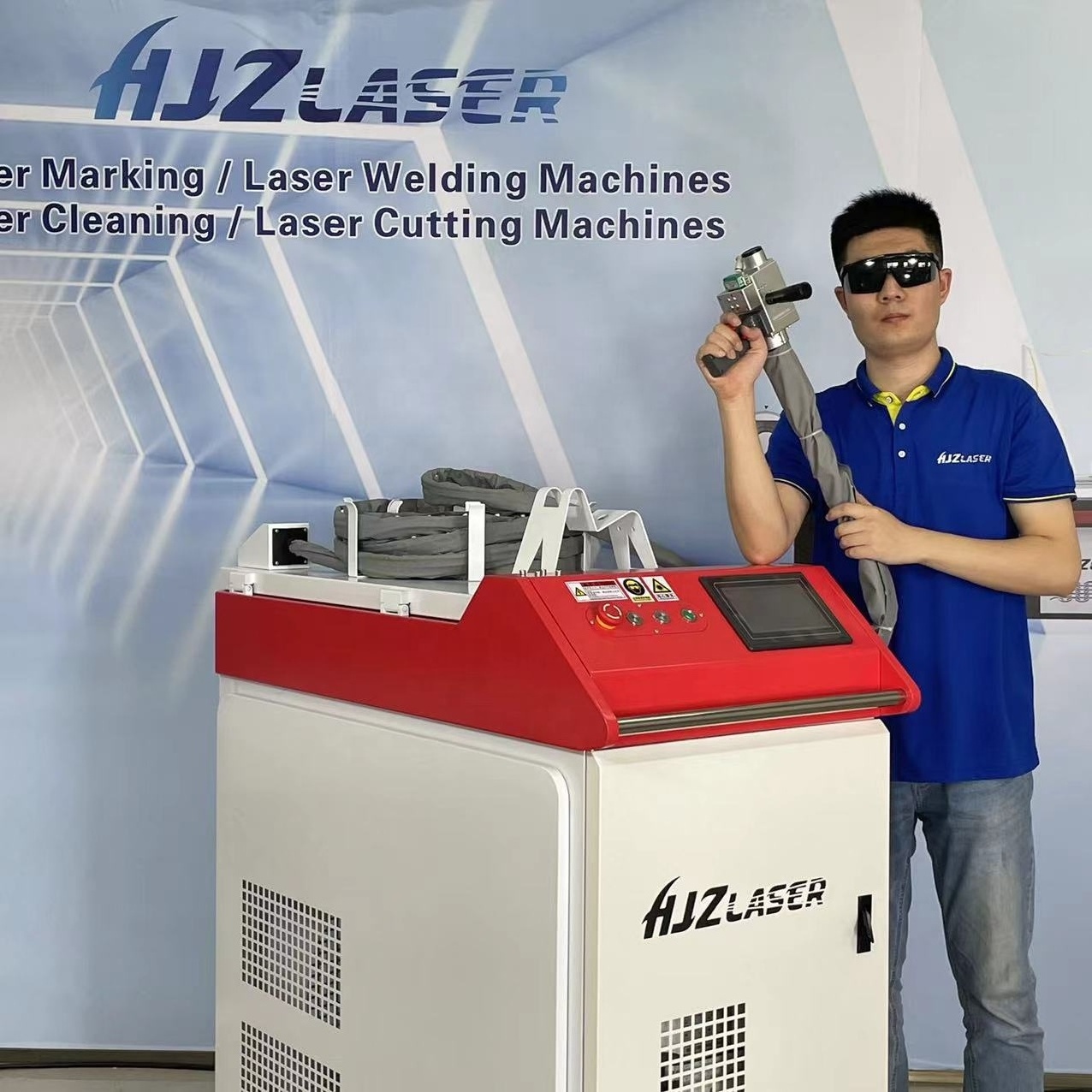 Rust Removal Laser Cleaning Machine Laser Gun For Sale 1000w Laser Rust Removal Machine