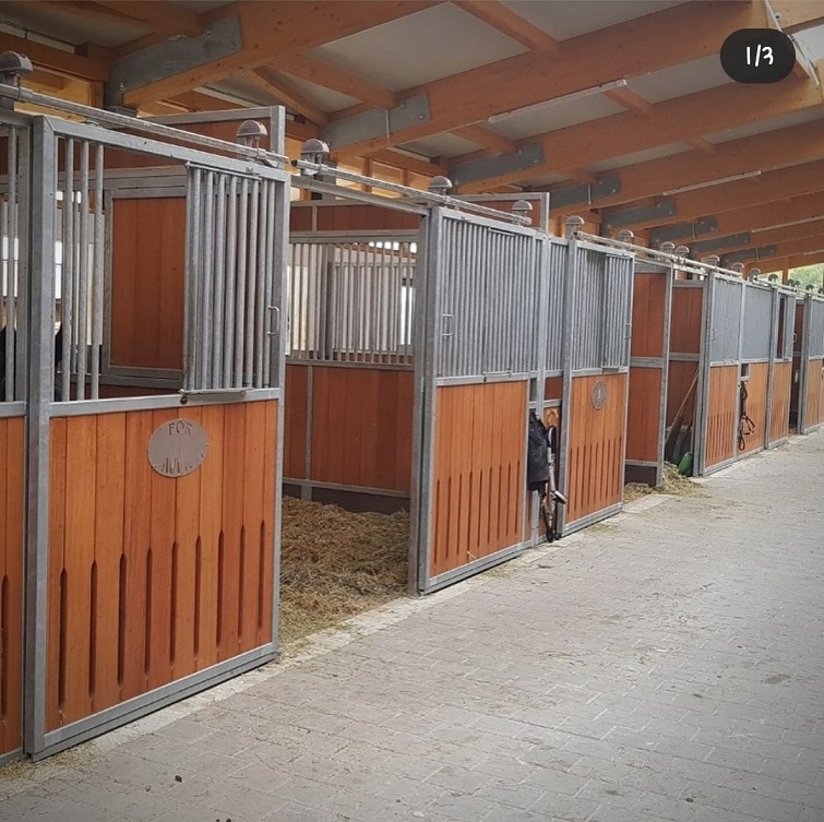 Heavy Duty Horse Playpen Stall Yard Feeder Corral&Gate  / Customized Portable Horse Stable Front Side  Panels