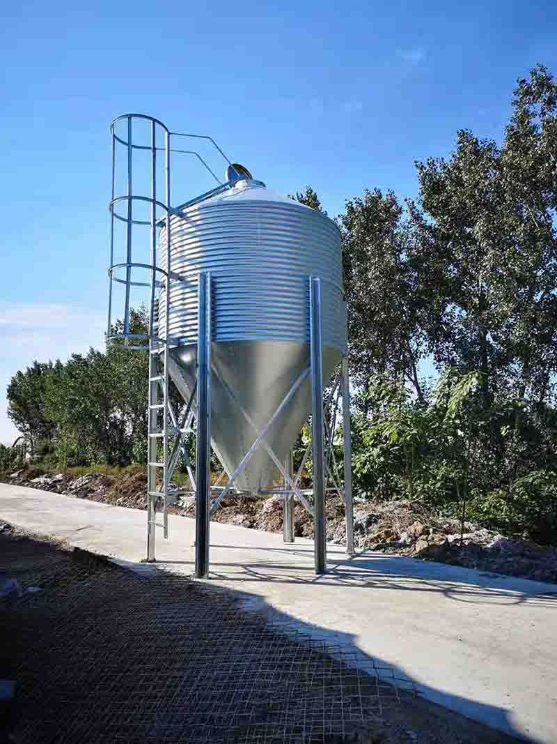 Hot Galvanized Chicken Feeding Silo Poultry Chicken Animal Feed Silo Small Tower Silo for Sale