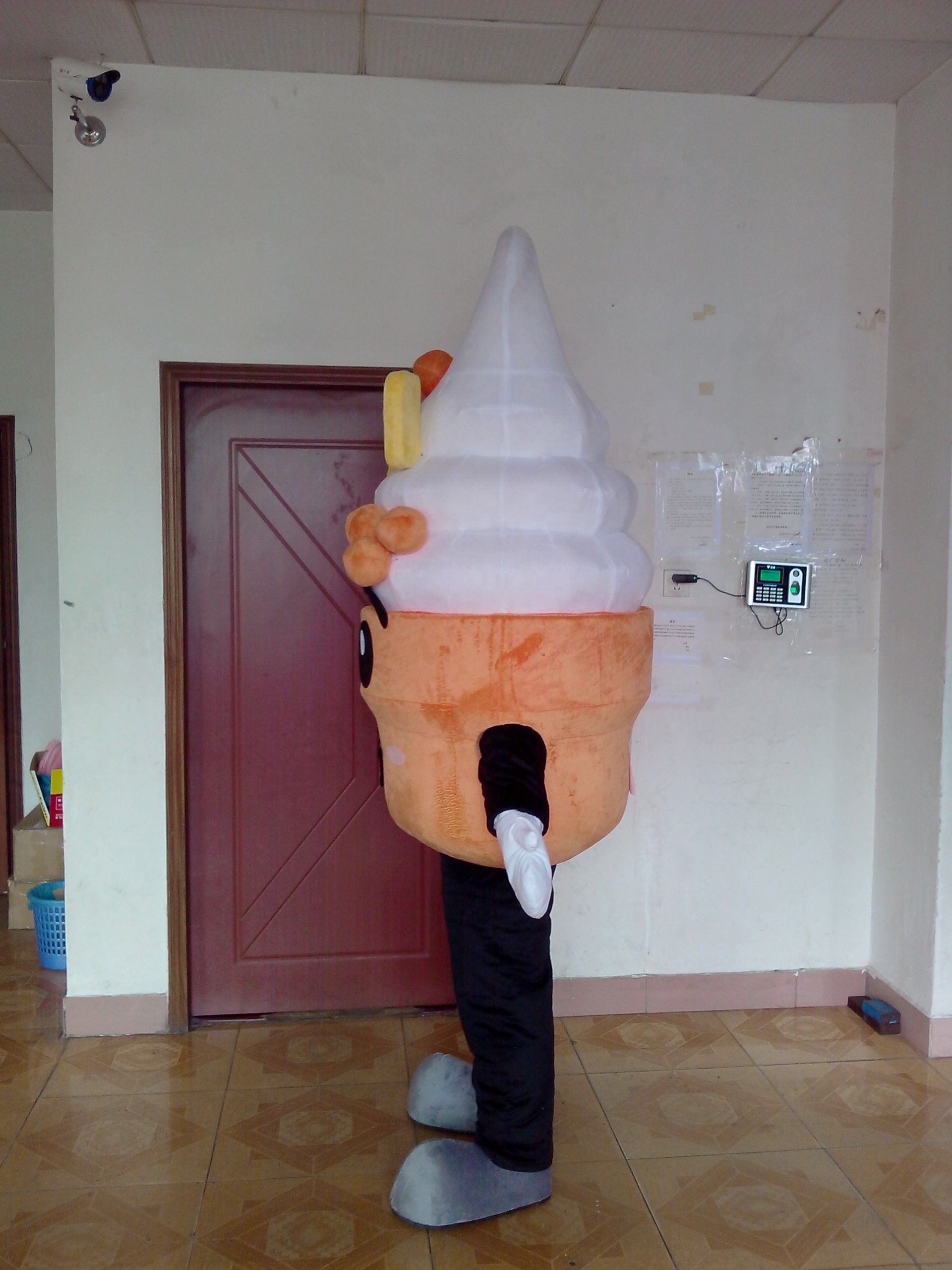 Customized ice cream mascot/custom ice cream costumes adult character cartoon plush fur ice cream mascot costumes for sale