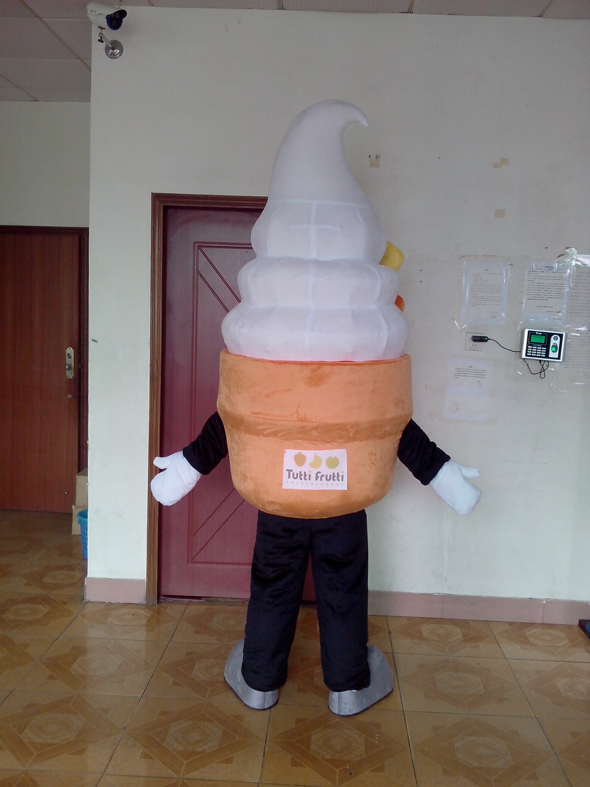 Customized ice cream mascot/custom ice cream costumes adult character cartoon plush fur ice cream mascot costumes for sale