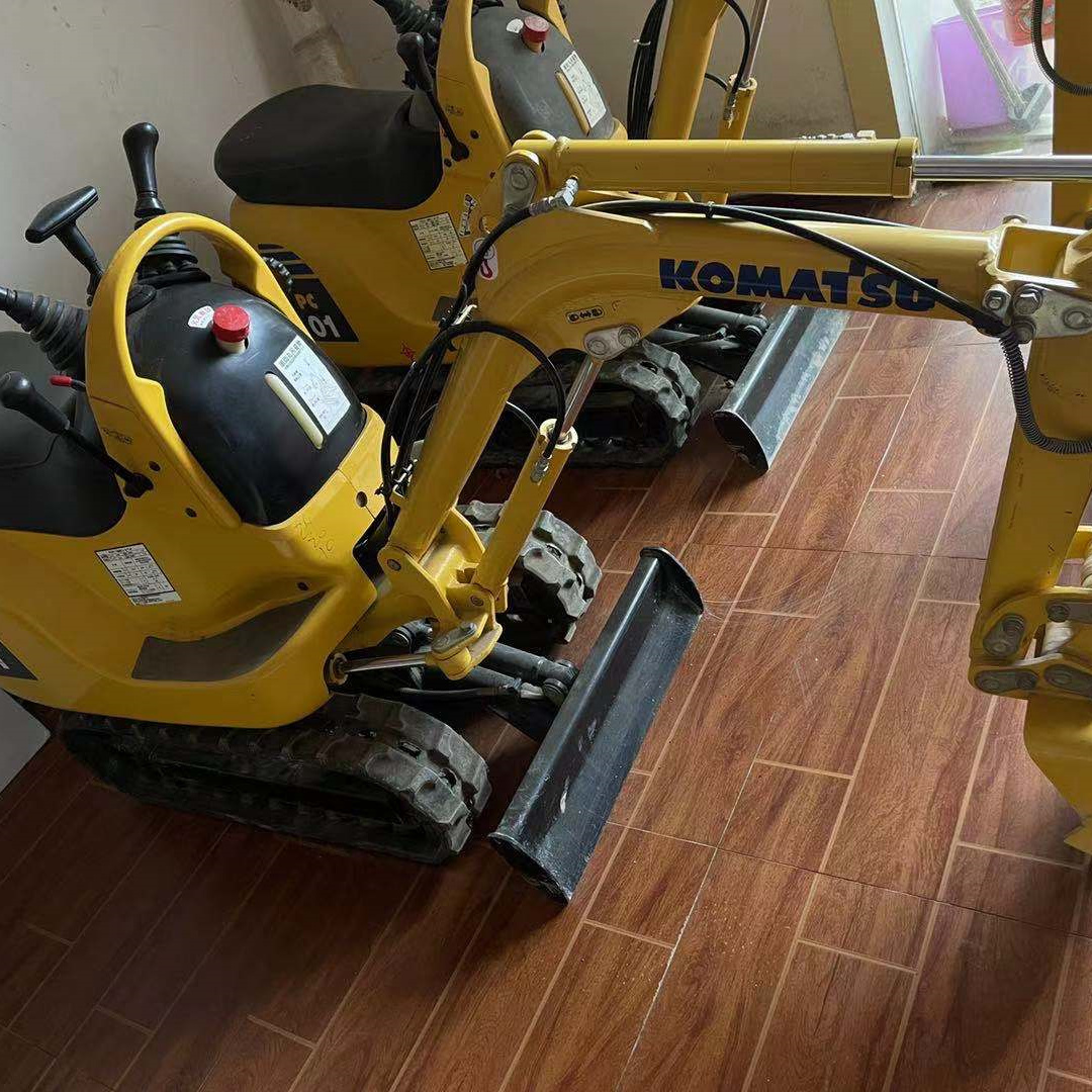 Micro Mini Chinese 1Ton 3.5 Ton Komatsu Pc01 Smallest Excavator Digger With Cheap Price