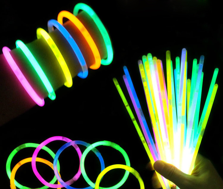 Popular 6 Inch Glow Lighting Sticks Using for Army Military Glowsticks Traffic& Emergency