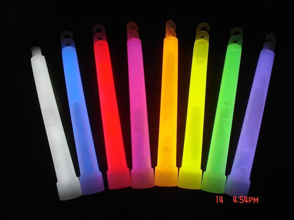 2024 Hot Sales Glow Sticks Flashlight, Chemical Light Sticks, 6 Inch Glowsticks for Promotional Gifts Party