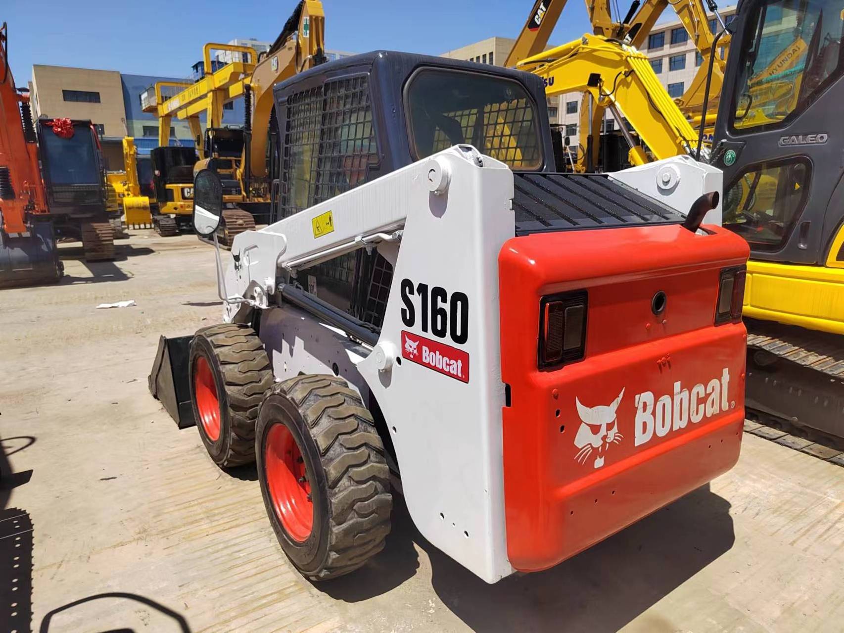 Used Powerful Performance Bobcat S160 Mini Skid Steer Loader With Shovel Bucket