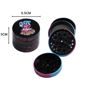 New Custom Designs 4 Layer Grinders Spice Grinder Embossed Logo Herb Grinder with Tin Surface