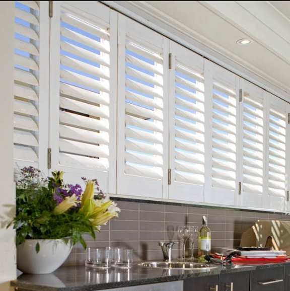 High Quality 89mm Blades White Window Shutters PVC Plantation Shutters