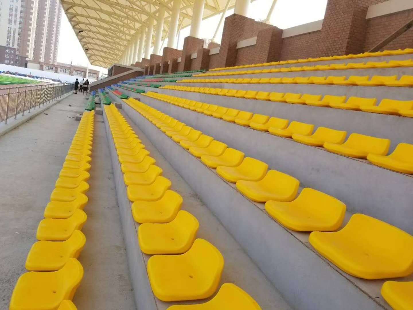 Durable Plastic Stadium Seats Retractable Hdpe Football Sports Bleacher Seating For Outdoors And Indoors