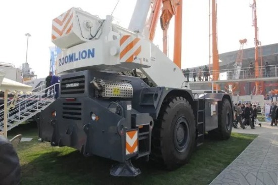 Zoomlion 100ton Rough Terrain Crane Rt100 Model Mobile Lifting Crane with Top Quality and Best Price