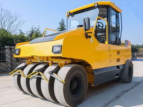 Compactor Roller Durable 20Ton Pneumatic Tyre Tire Road Roller with Imported Engine