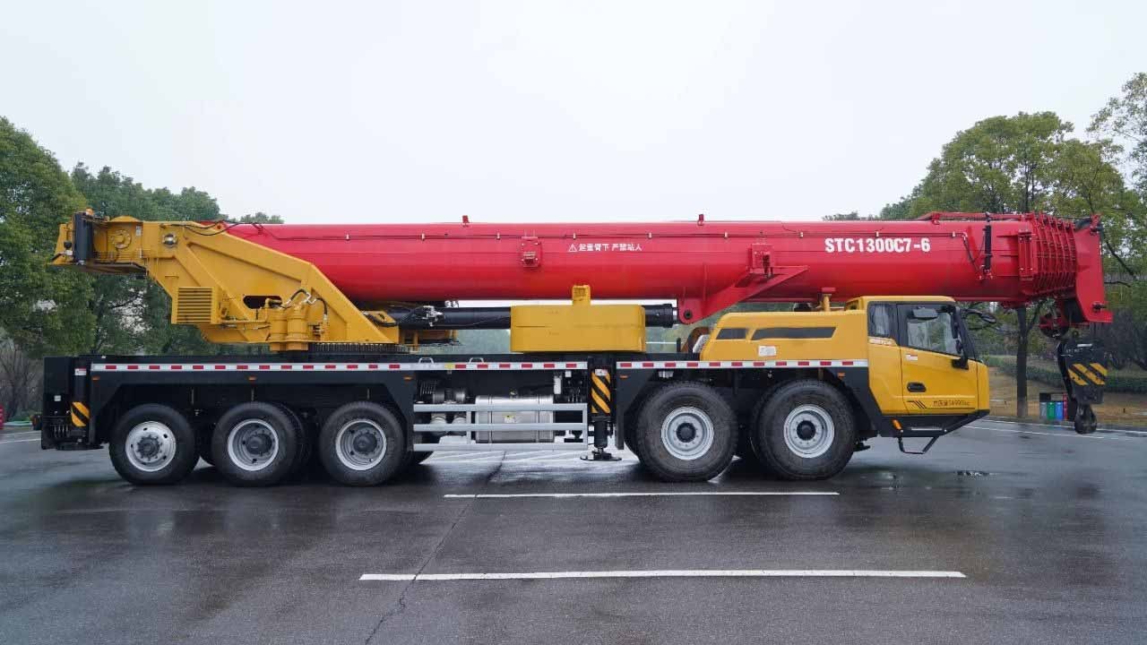 Famous brand STC250E-1 (23 models) Truck Crane Lifting height 49.5m Lifting capacity 25 ton for cheap sale