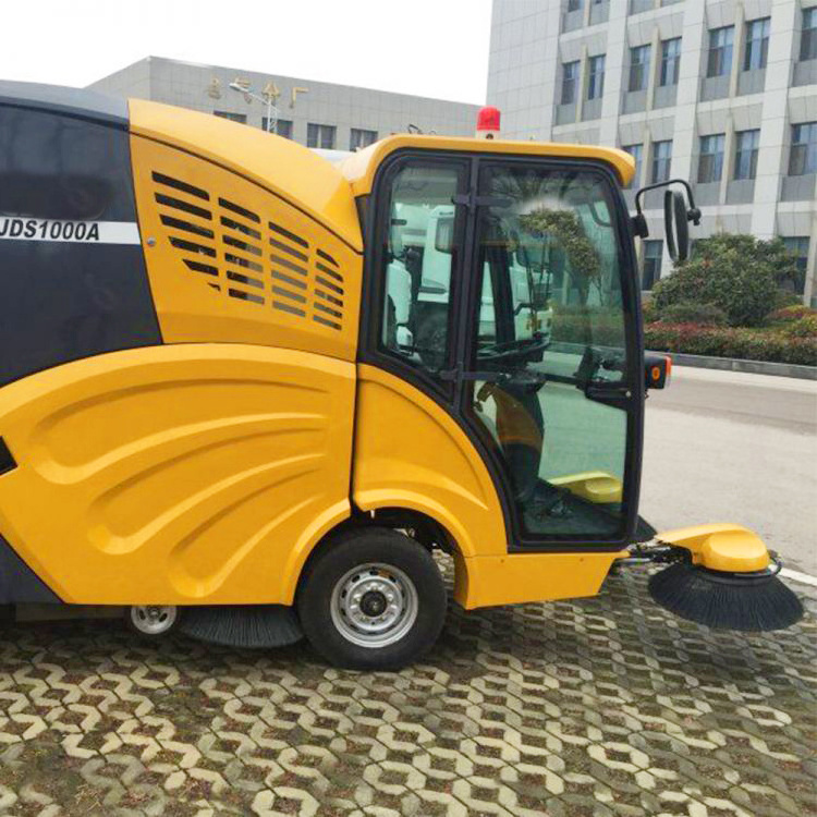 SJDS1000A Hot Chinese Street Cleaning Sweeping 3 ton Sweeping Width 2200 mm Mini Road Sweeper for Sale