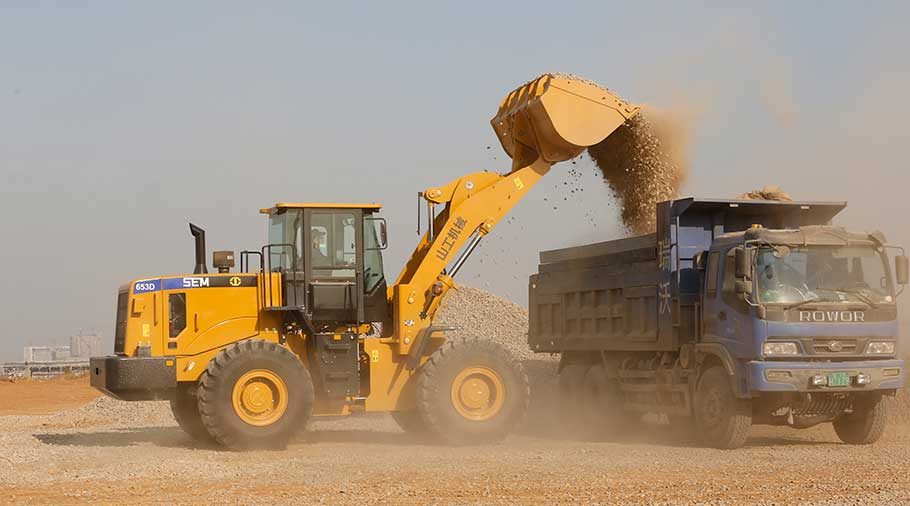 SEM653D 5ton 2.6CBM Bucket Wheel Loader Construction Machine