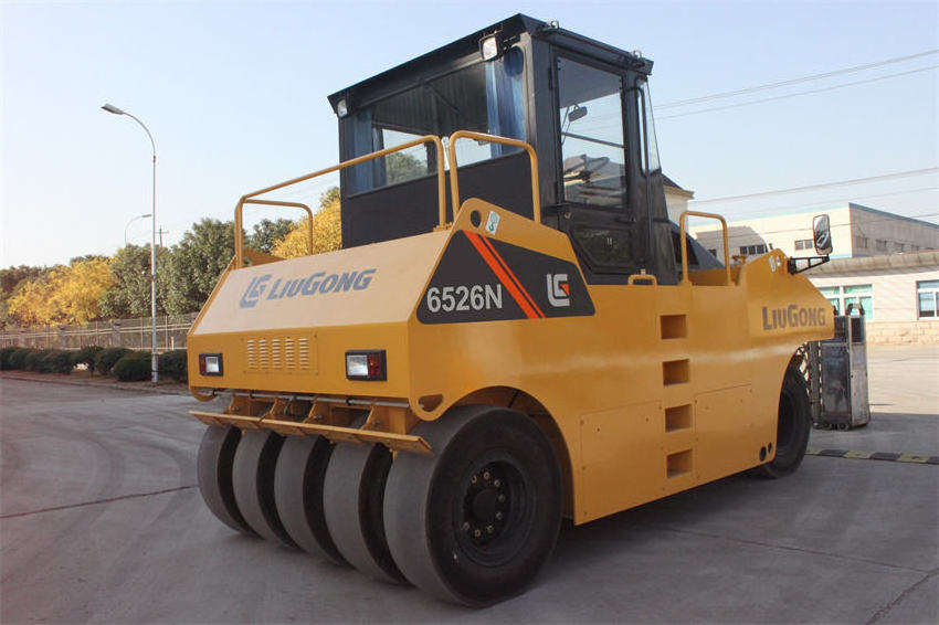 LIUGONG Durable Cheap Price China 30 Tons Pneumatic Rubber Tire Road Roller 6530E For Sale