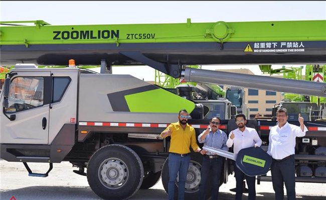 Zoomlion Zrt600 60ton 60t 65t 45t 40t Rough Terrain Crane Tadano Quality with Best Price