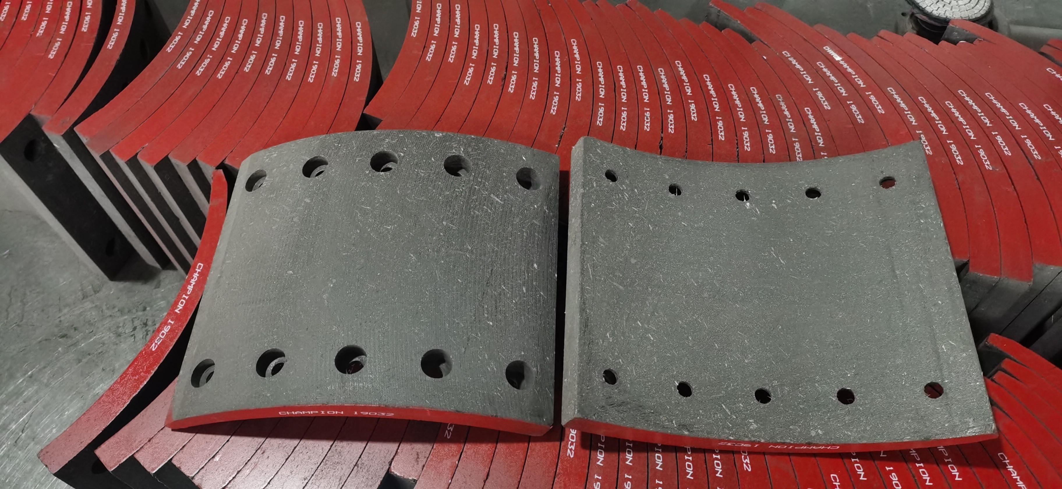 truck brake lining WVA 19032/19094/BC36/BC37 Service life 100000 km for EUROPEAN CAR  high quality brake pads with good price