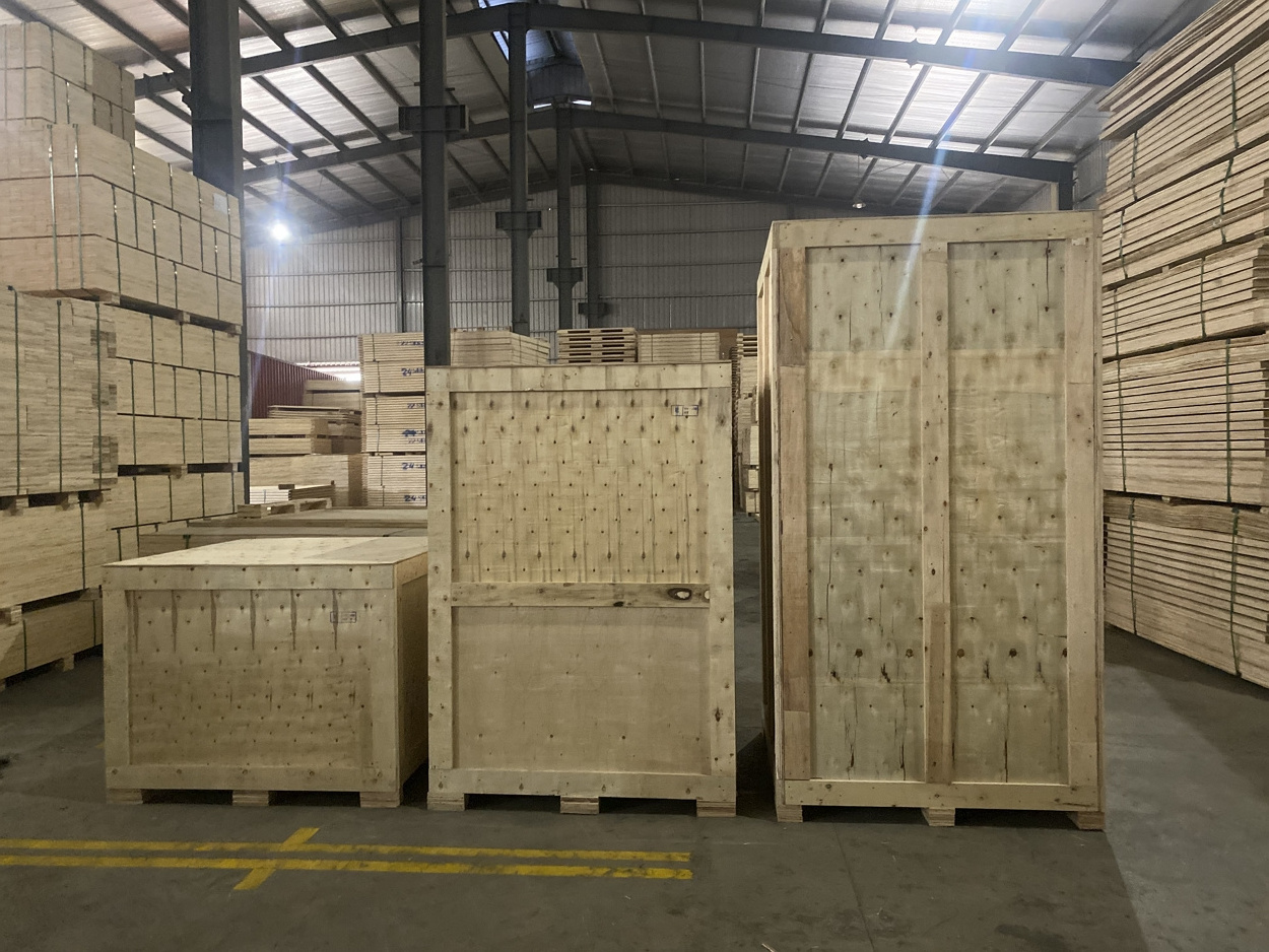 Factory Vietnam Supply Wooden Crate Lift Vans Shipping Crates For Sale Storage And Export Fumigated Crate