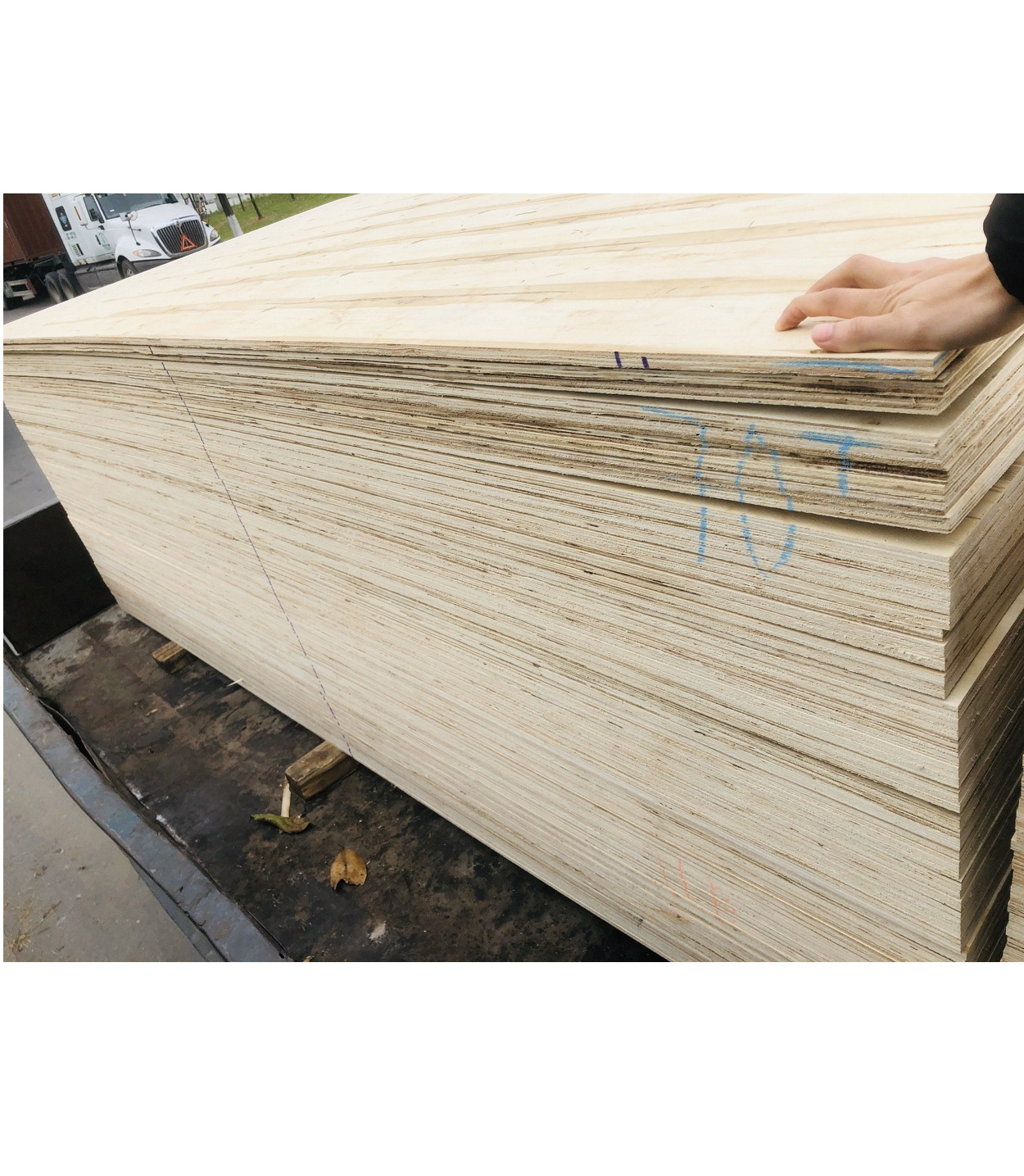 Furniture High Quality Plywood From Vietnam - High Quality Plywood Used For Interior & Exterior Application