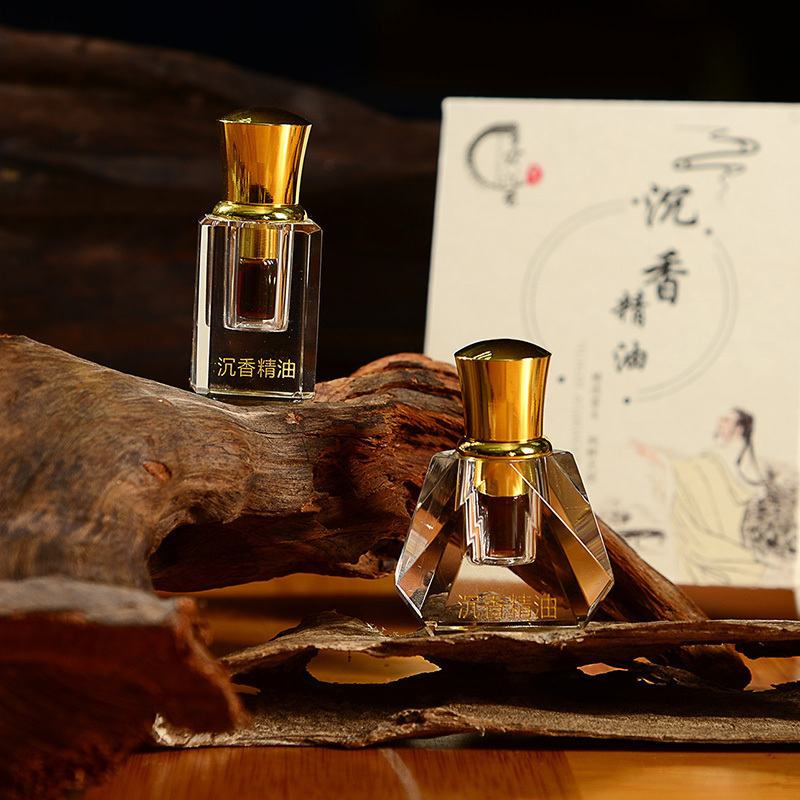 High Quality Pure Natural Agarwood Essential Oil Calming and Aphrodisiac Properties Oud Oil