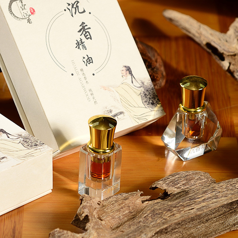 High Quality Pure Natural Agarwood Essential Oil Calming and Aphrodisiac Properties Oud Oil