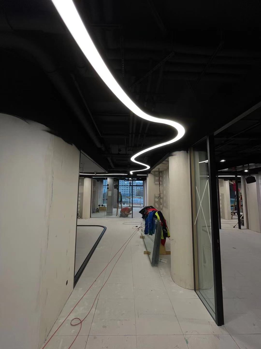 linear light led Curved customized bespoke Ceiling Lights modern light fixtures for large restaurant space