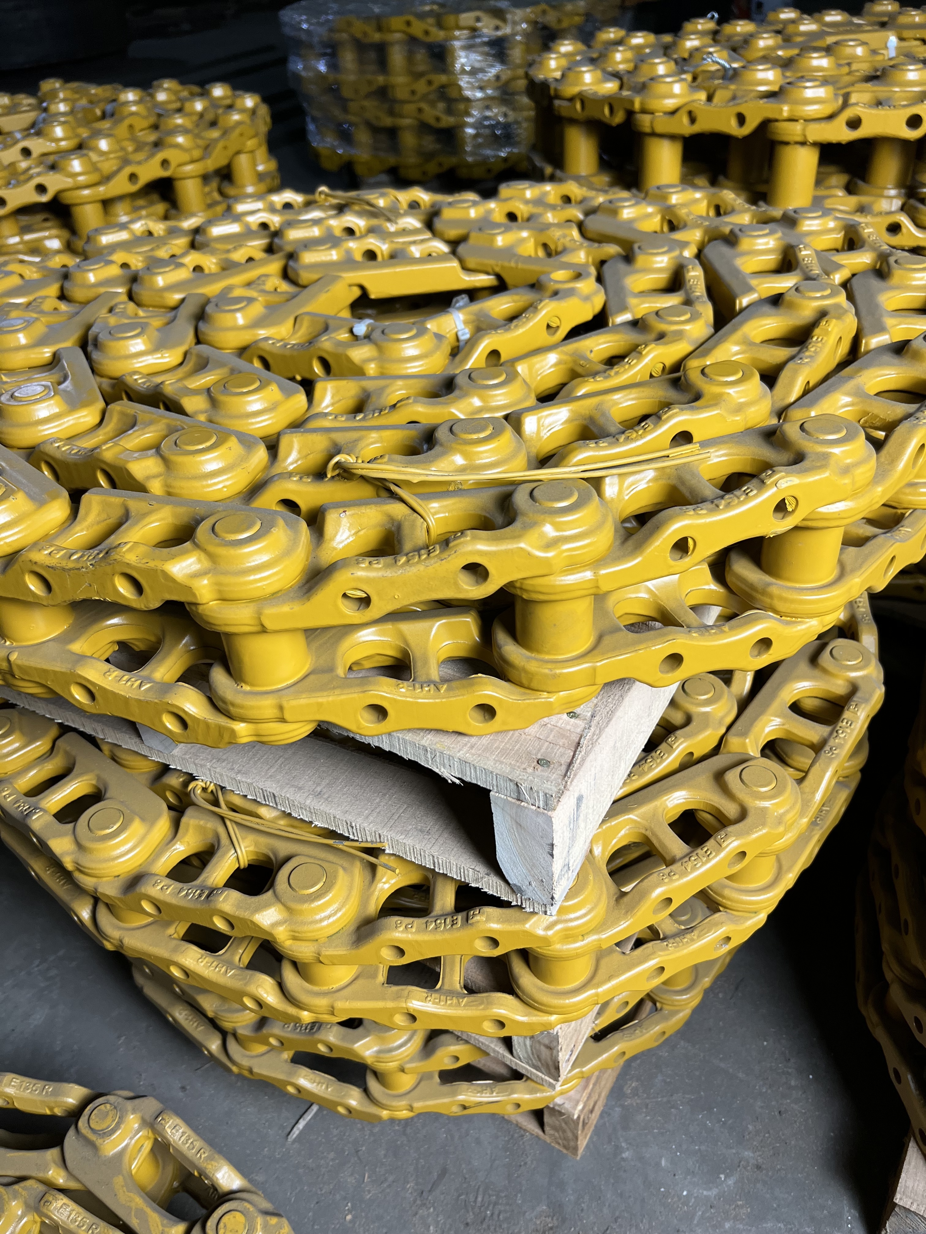 High quality dozer D4D D5B D6D D6H D7R D8R Lubricated track link assy track chain