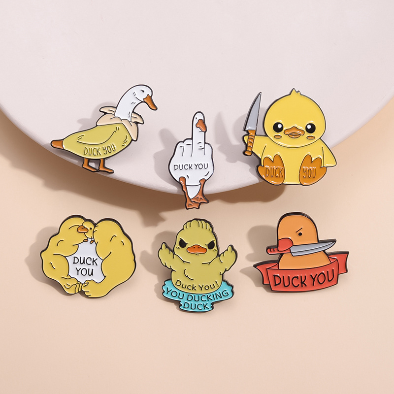 Cartoon Animal Duck Metal Pins Duck Dagger Duck You Middle Finger Funny Brooches Lapel Badge Enamel Pin