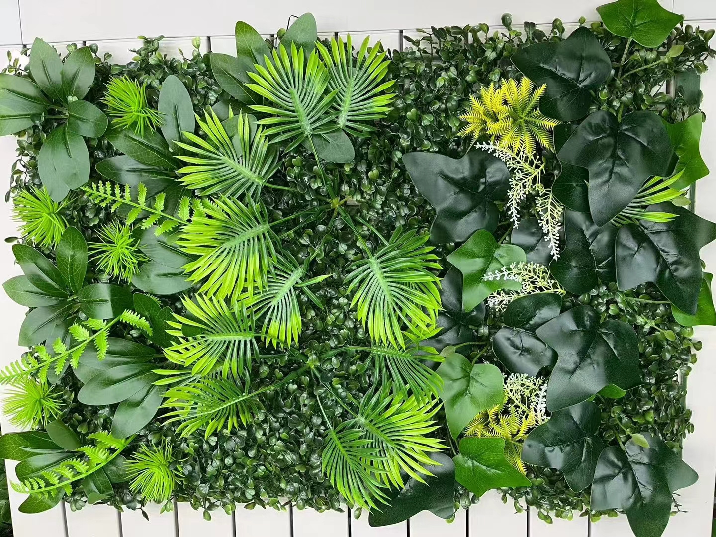 Green leaf backdrop indoor outdoor planter vertical garden Anti-UV artificial grass wall plant design decor decoration