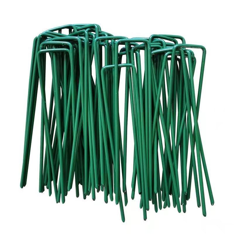 Artificial grass installation accessories of U pins