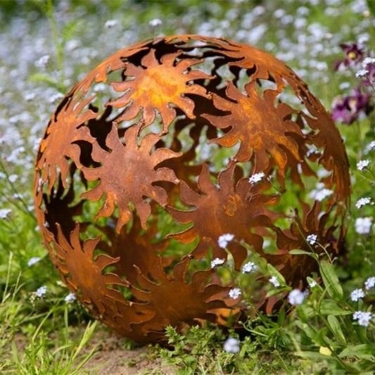 Outdoor Lovely Corten Steel Garden Art Laser Cut Metal Ball Sculptures