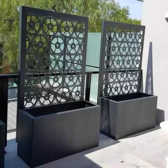 Hot product outdoor metal fence planter with screen panel