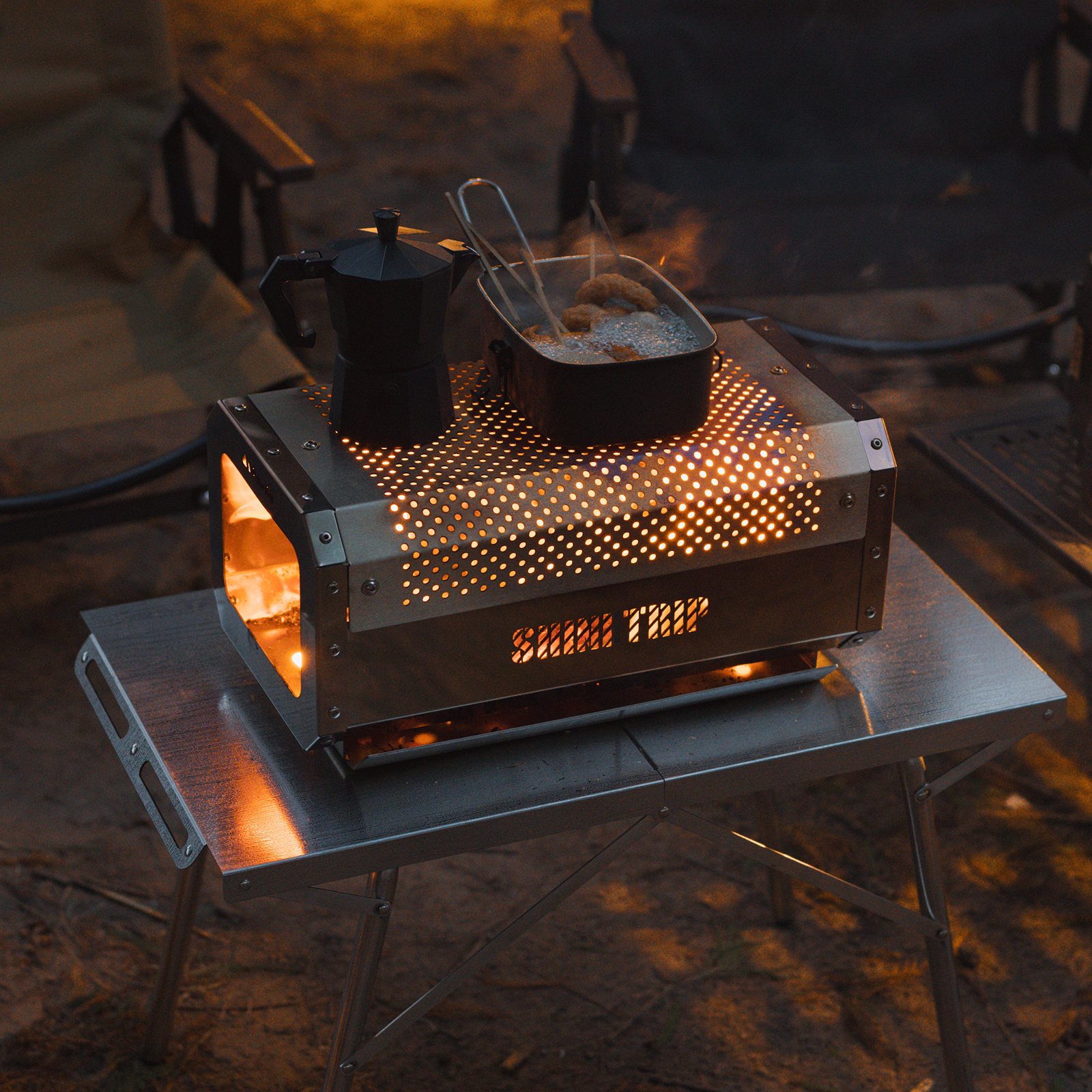 Outdoor burning stove stainless steel chassis essential for winter camping