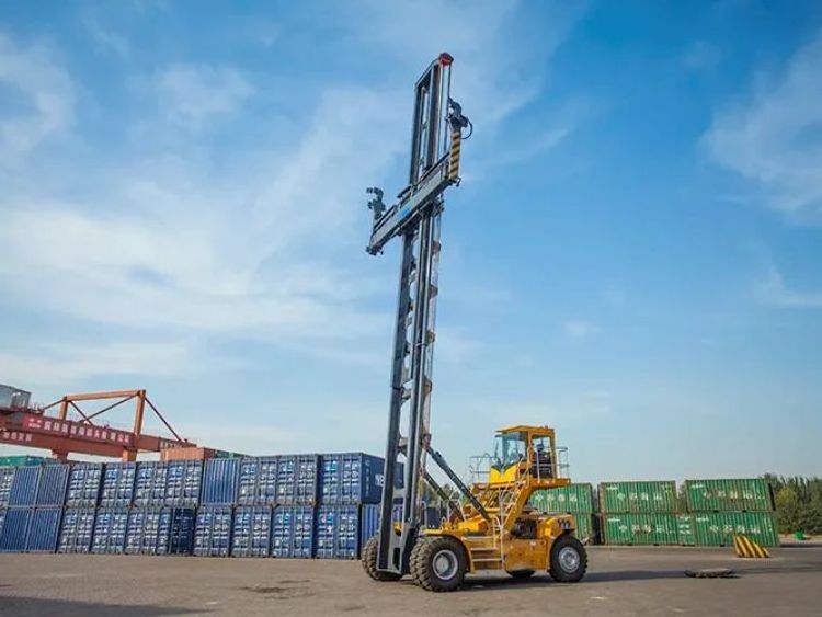 Electric Container Empty Container Handler Stacker Crane Equipment