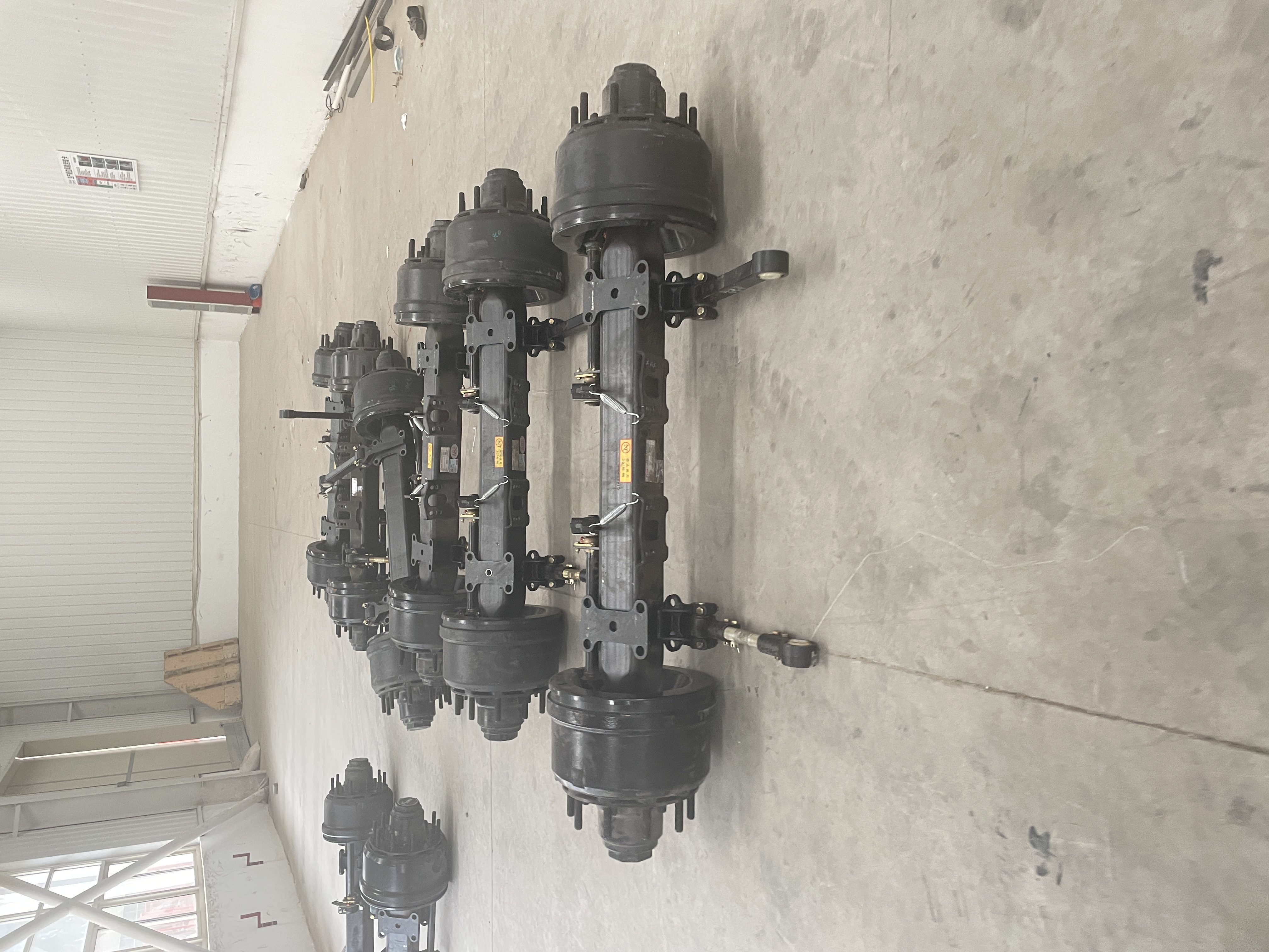 Heavy Duty Spare Parts New Used Heavy Duty Semi Truck Trailer Axles For Sale