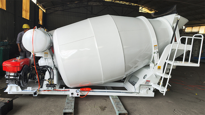 Factory Customization 4 Cubic Yards Concrete Drum Portland Transit Mixers Movable Mini Concrete Mixer For Trucks diesel engine