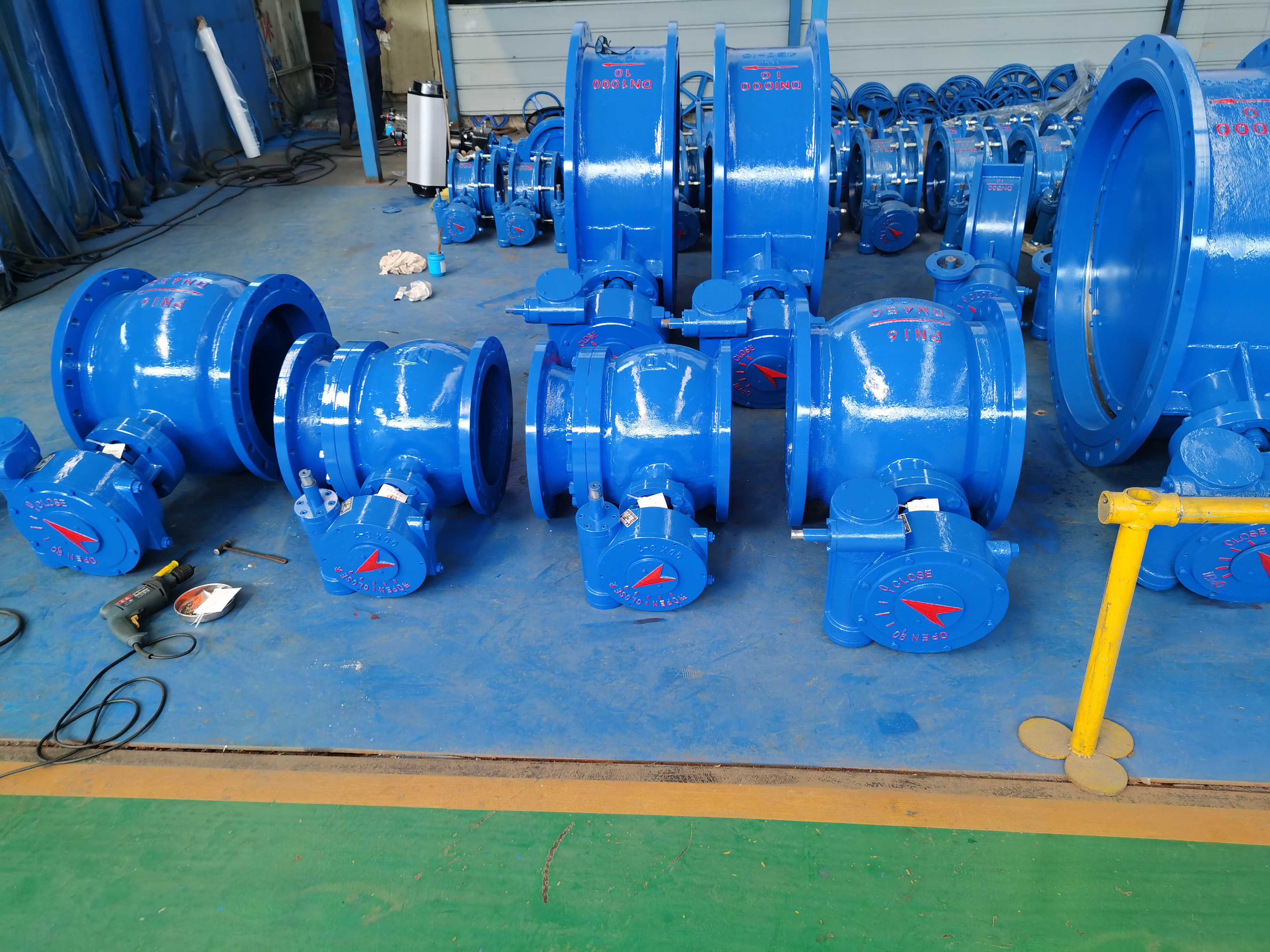 Turbine-driven flange-connected metal-to-metal hard seal high-temperature wear-resistant eccentric semi-ball valves